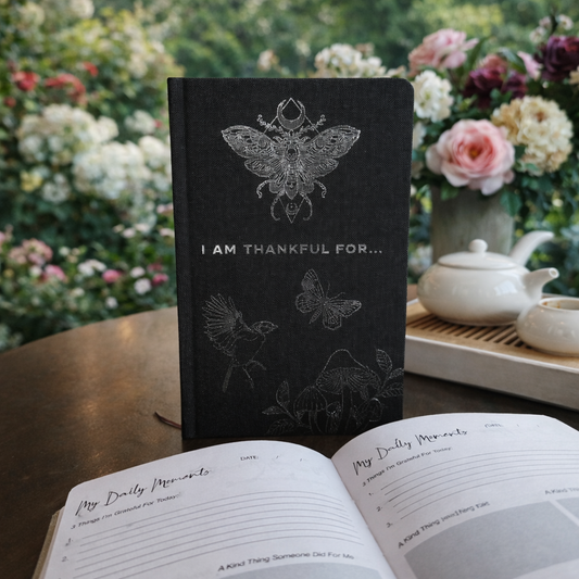 The Black & Silver Gratitude Journal – I Am Thankful For